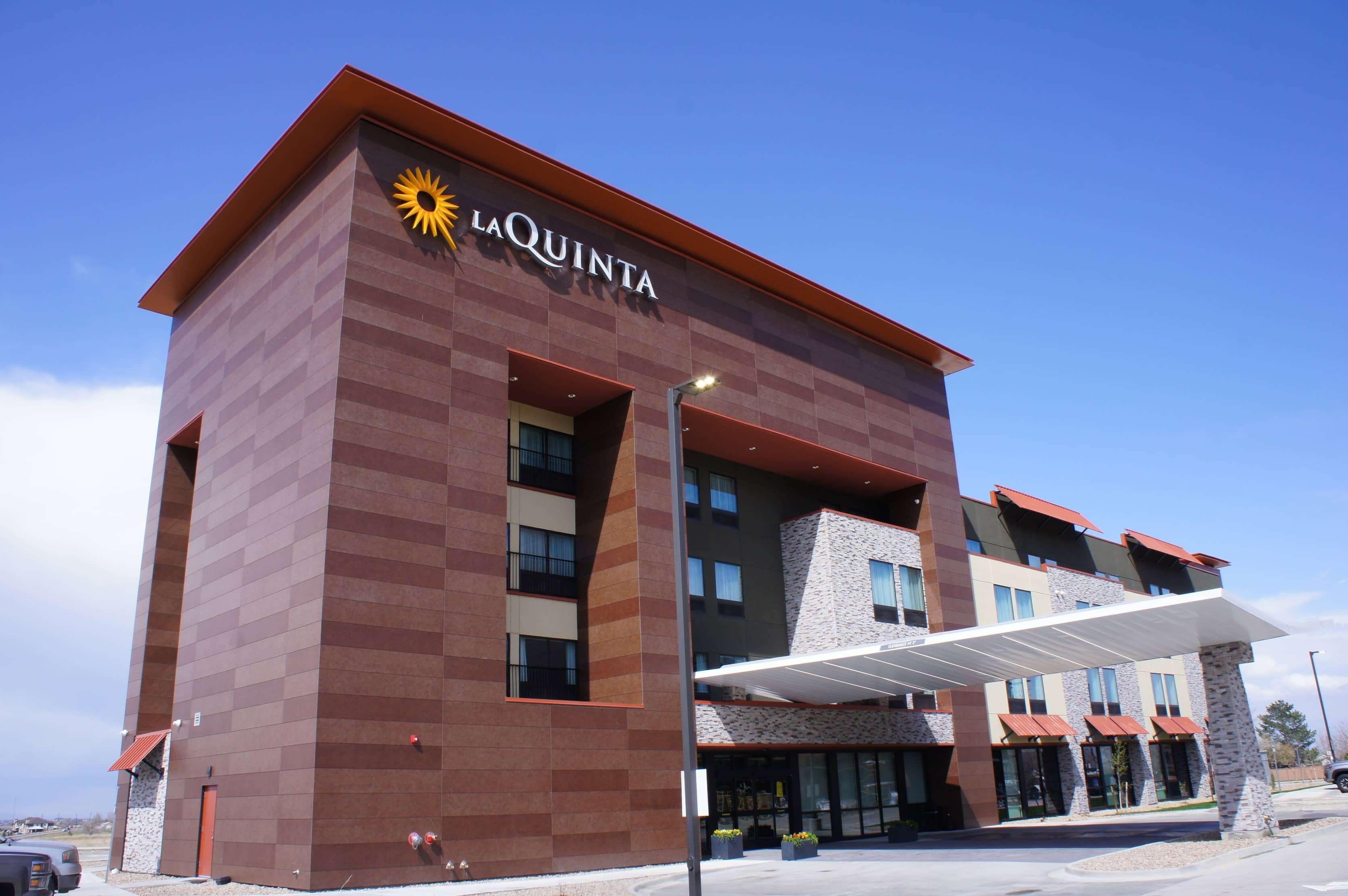 La Quinta Inn & Suites By Wyndham Littleton-Red Rocks Exterior photo